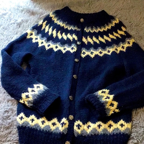 Homemade wool sweater - Picture 1 of 5